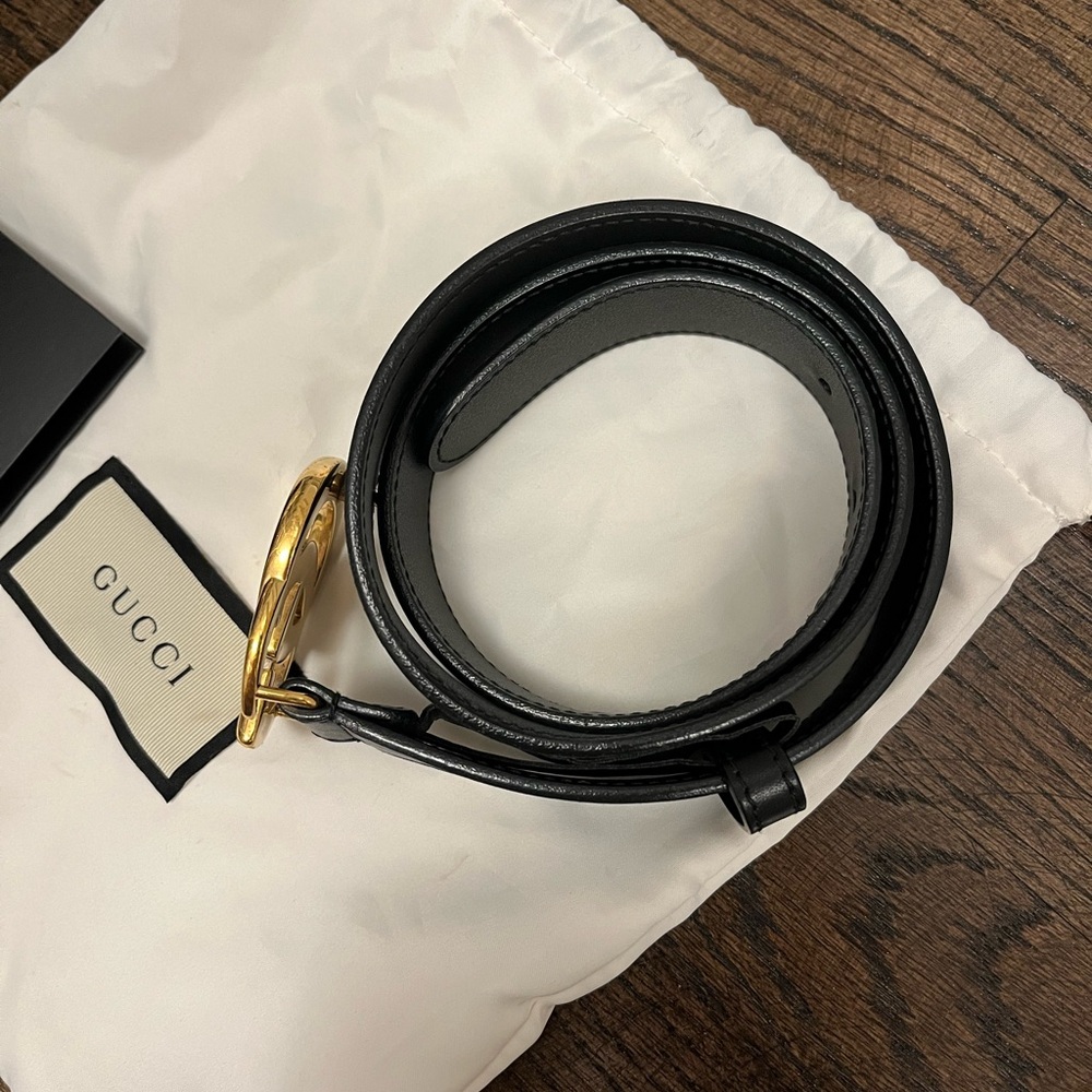 Gucci Black Belt with Gold Double G Buckle 75-30 - Picture 6 of 7